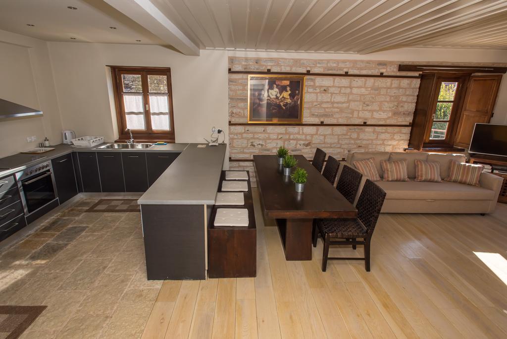 Epoches Otel Karpenísion Dış mekan fotoğraf