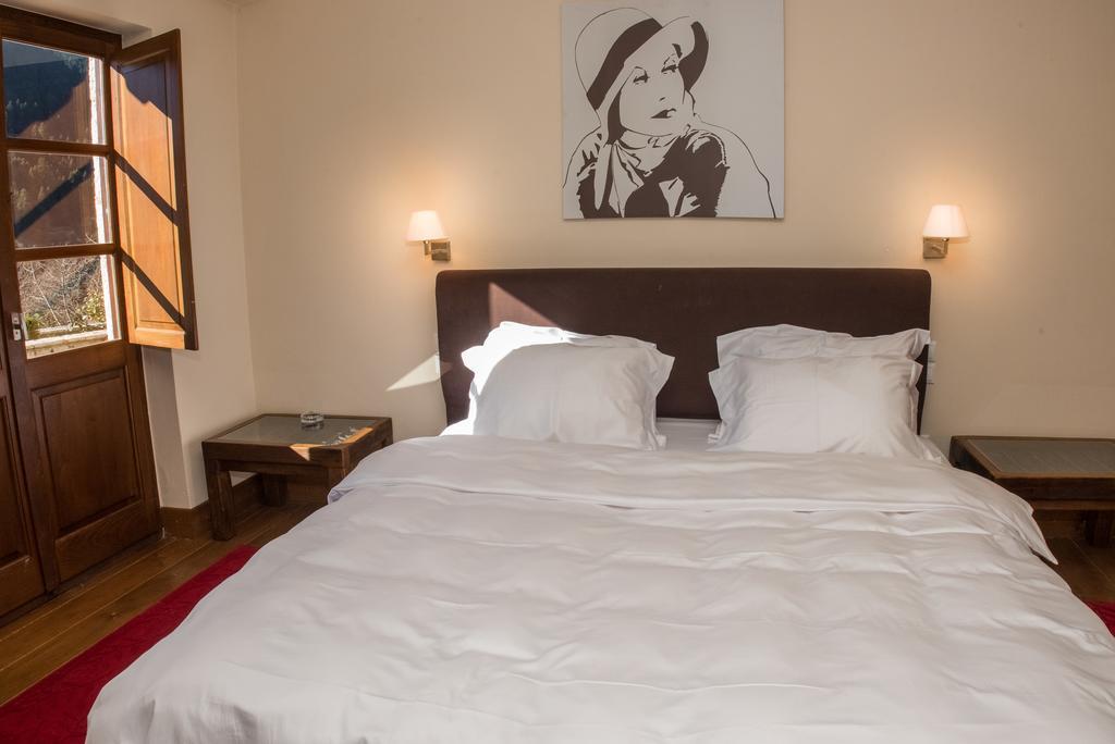 Epoches Otel Karpenísion Dış mekan fotoğraf