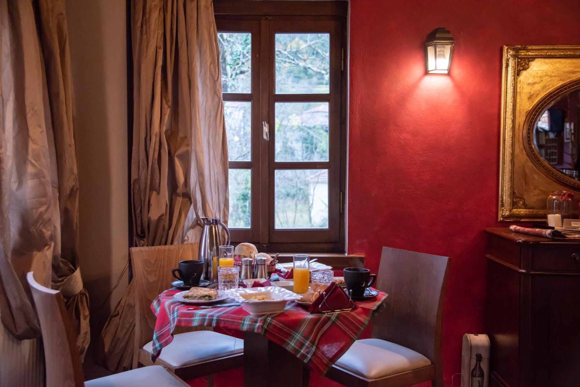 Epoches Otel Karpenísion Dış mekan fotoğraf